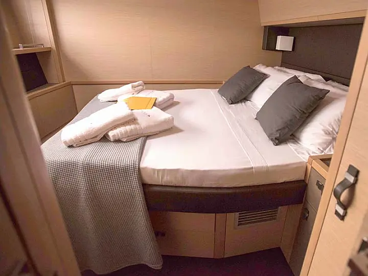 Lagoon 620 Essence - 