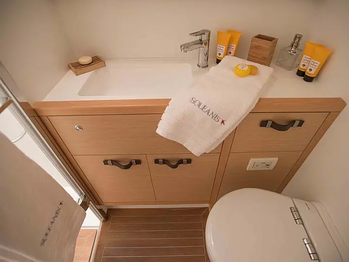 Lagoon 620 Essence - 