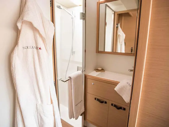 Lagoon 620 Essence - 