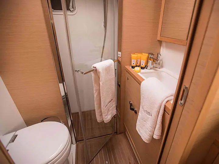 Lagoon 620 Essence - 