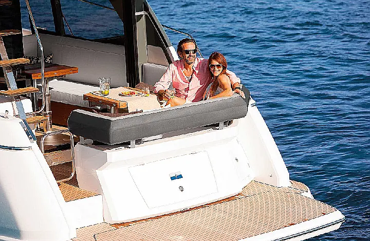 Bavaria R40 Fly - 