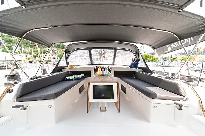 Dufour 470 - 